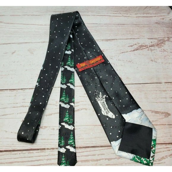Yule Tie Greetings Hallmark 100% Silk Christmas Tree Santa Snow Reindeer Tie - Picture 6 of 11